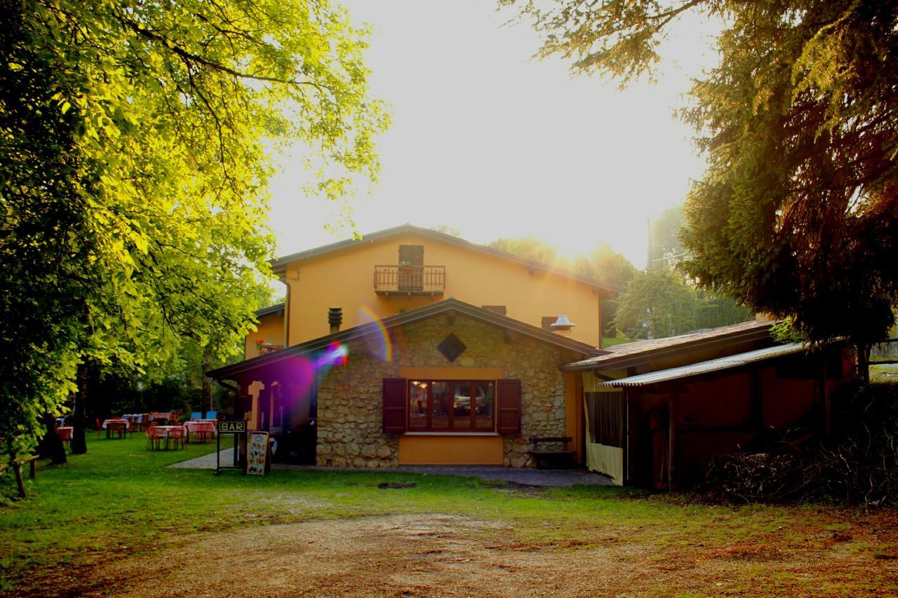 albergo ristorante le fontane Gargnano Esterno foto